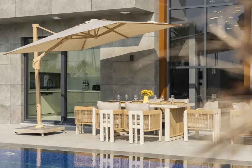 İBİZA Yandan Gövdeli Bahçe Şemsiyesi Cappuccino